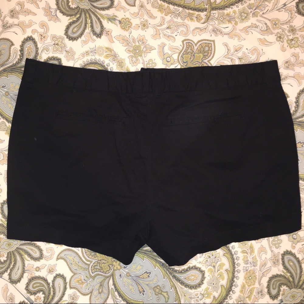 Gap 3inch City black shorts